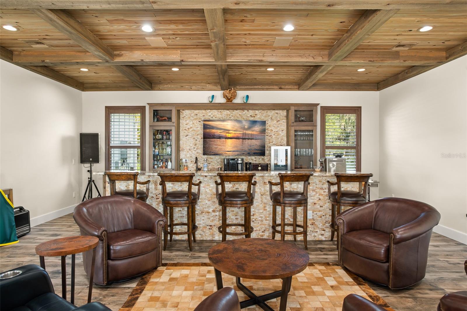 O6130835 Property Photo