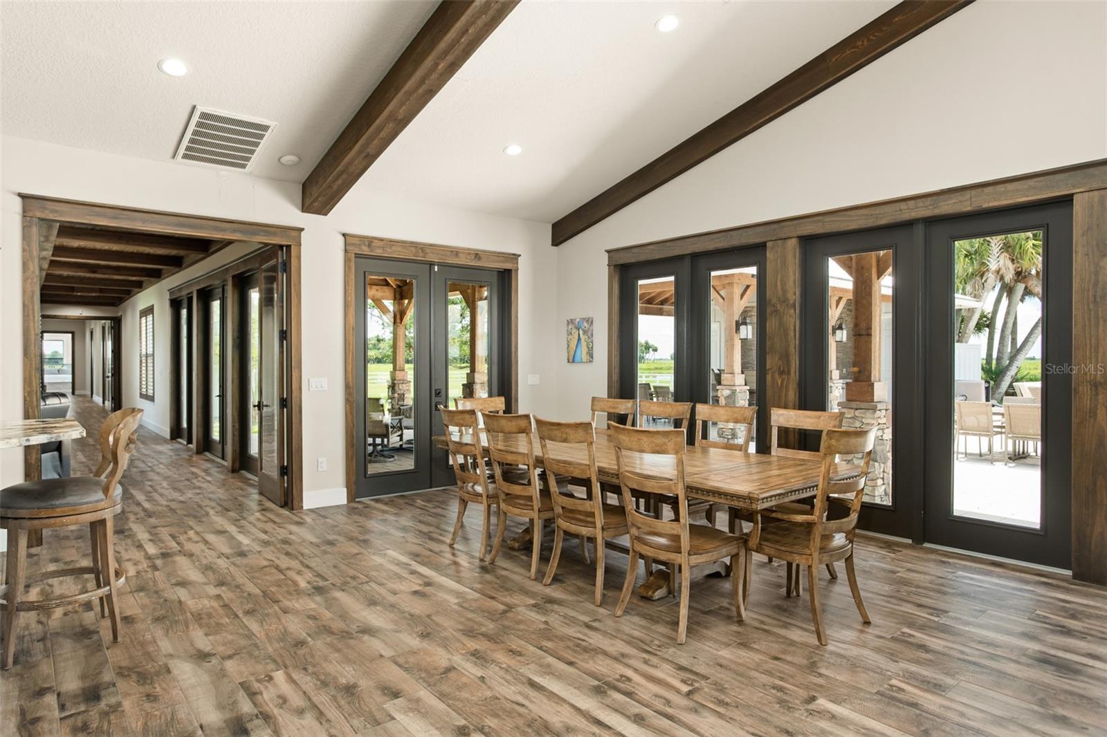 O6130835 Property Photo