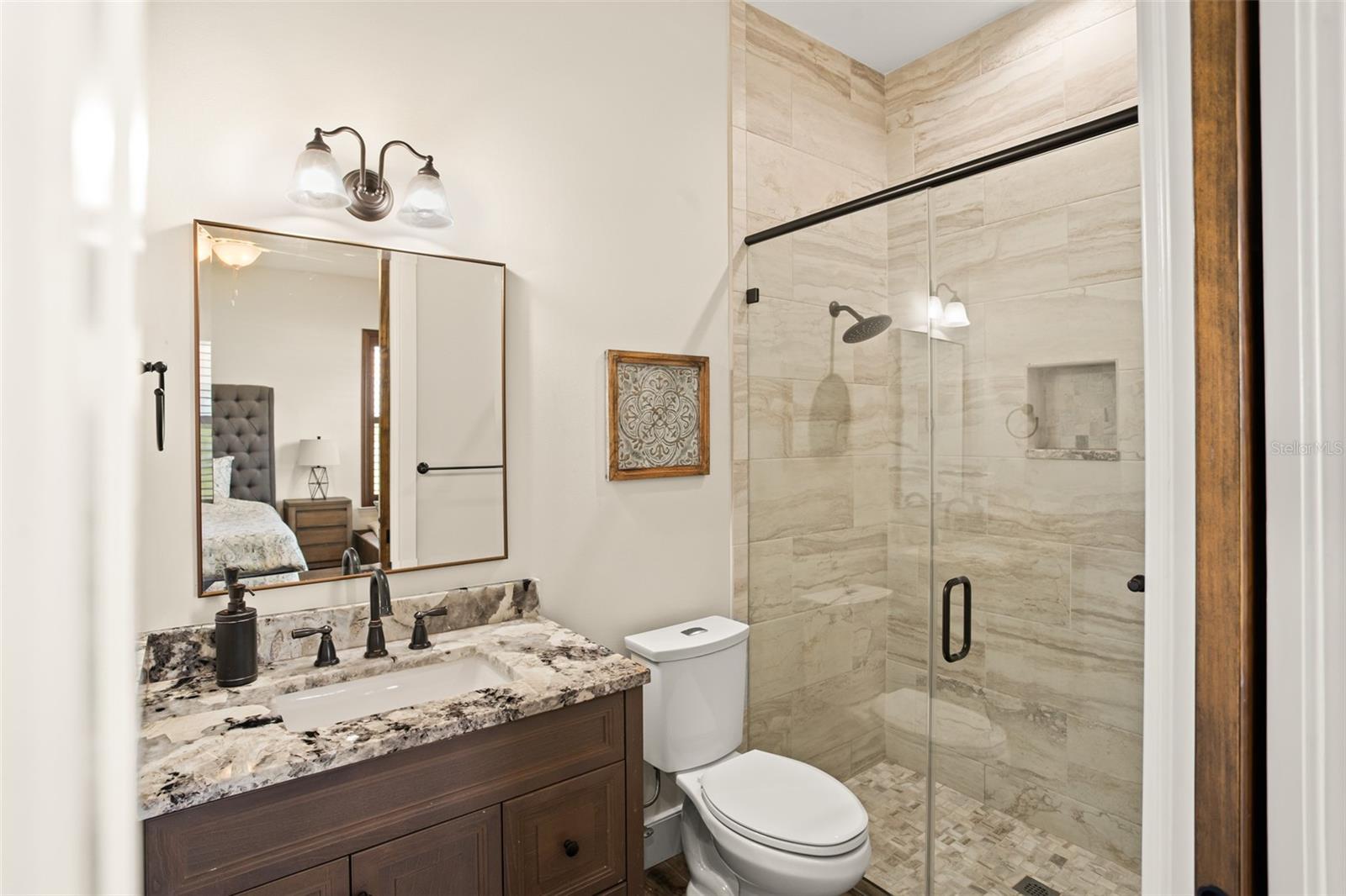 O6130835 Property Photo