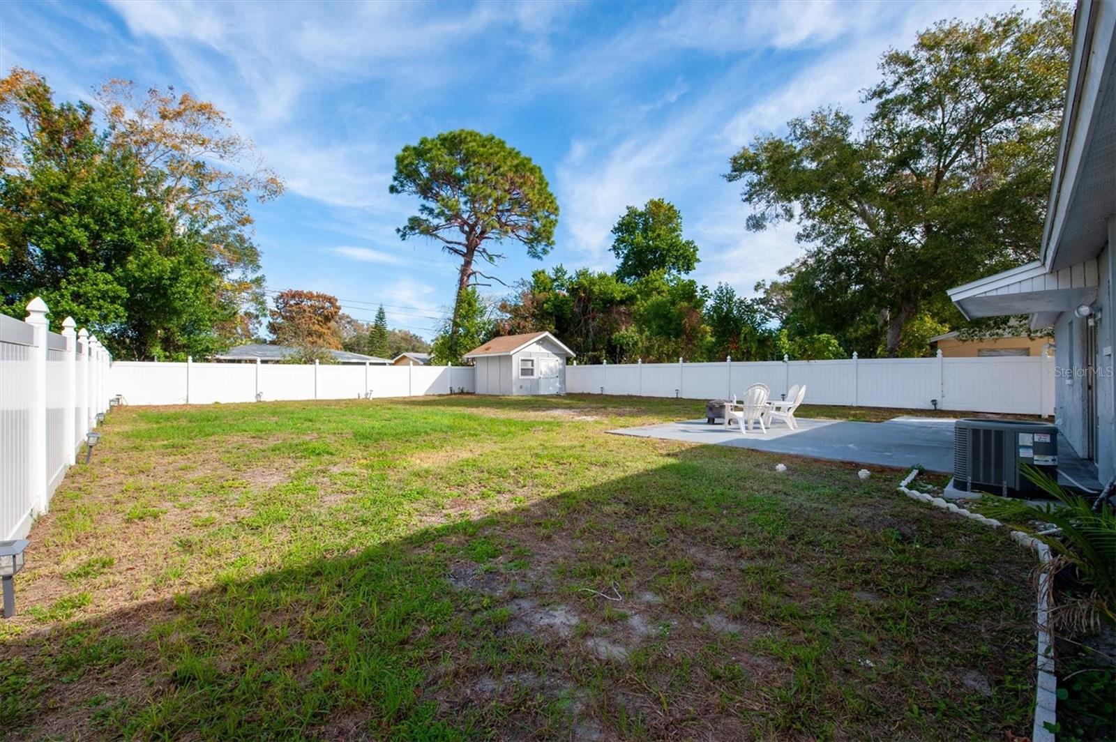 U8225624 Property Photo