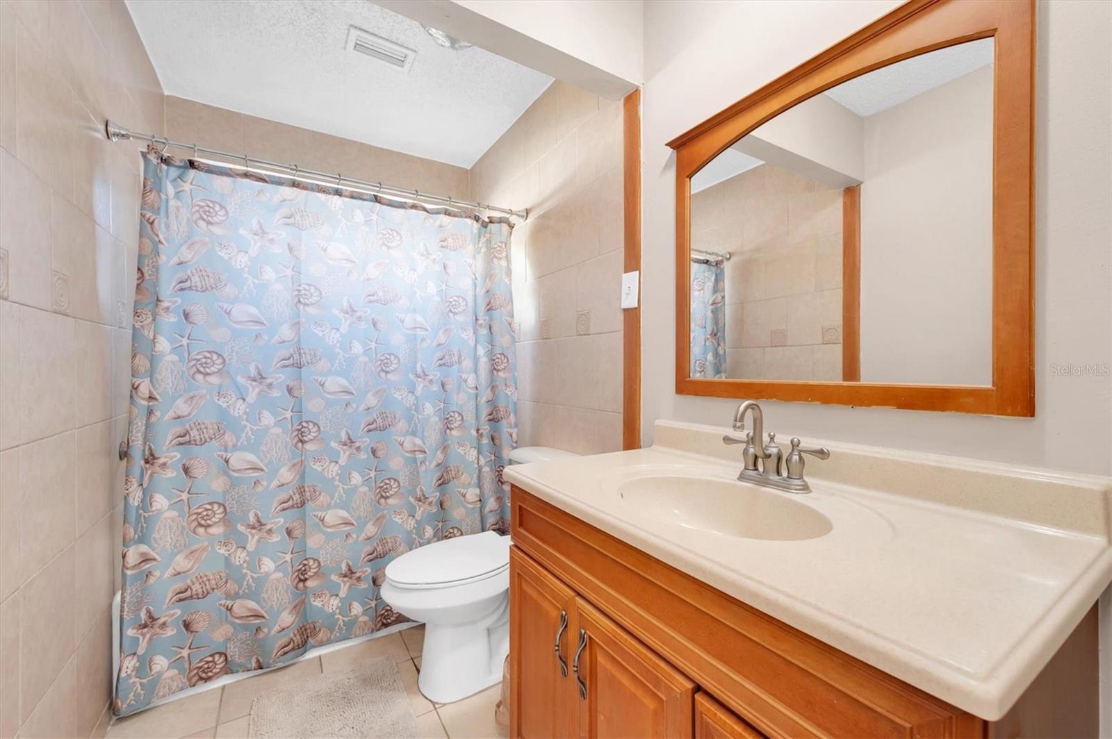 U8225624 Property Photo