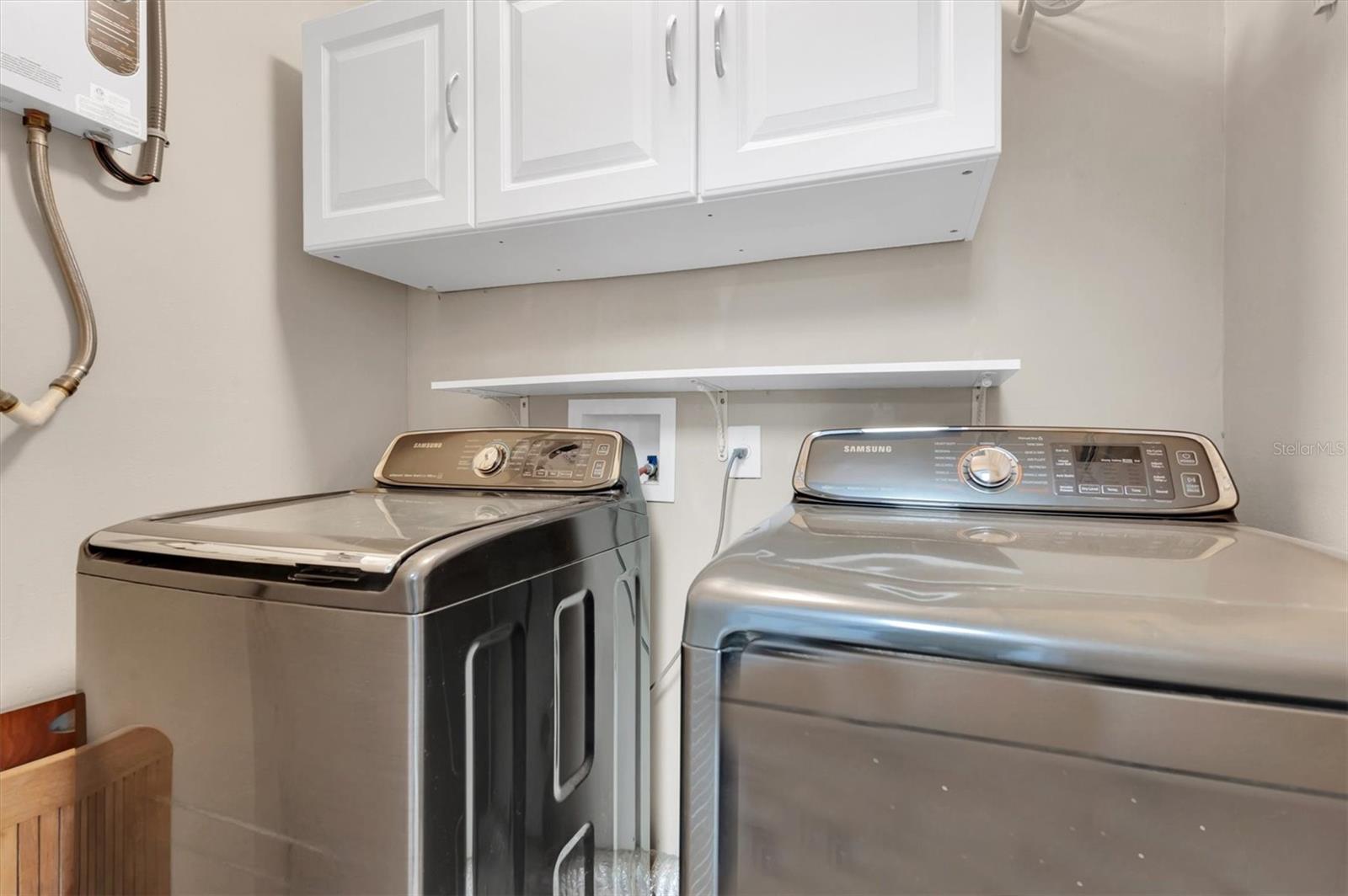 U8225624 Property Photo