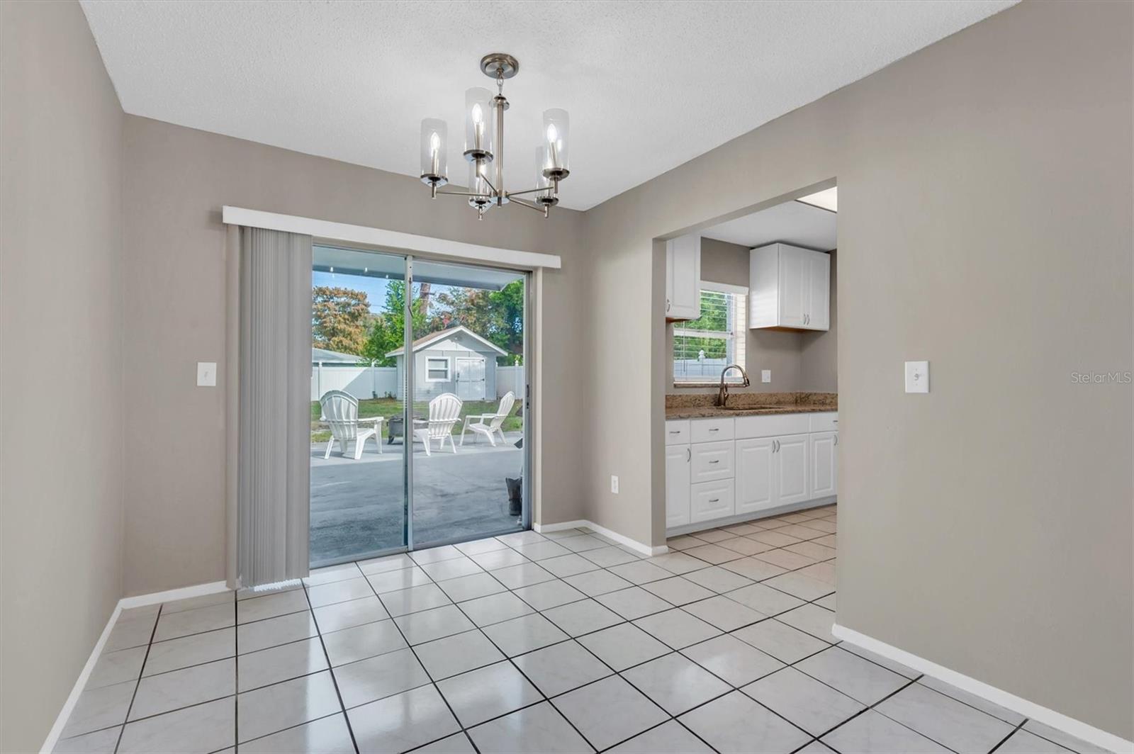 U8225624 Property Photo