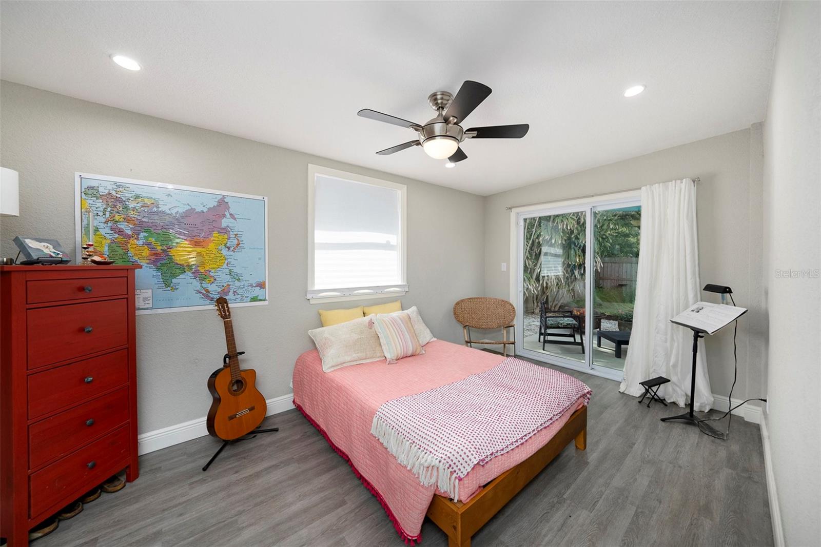 U8226526 Property Photo
