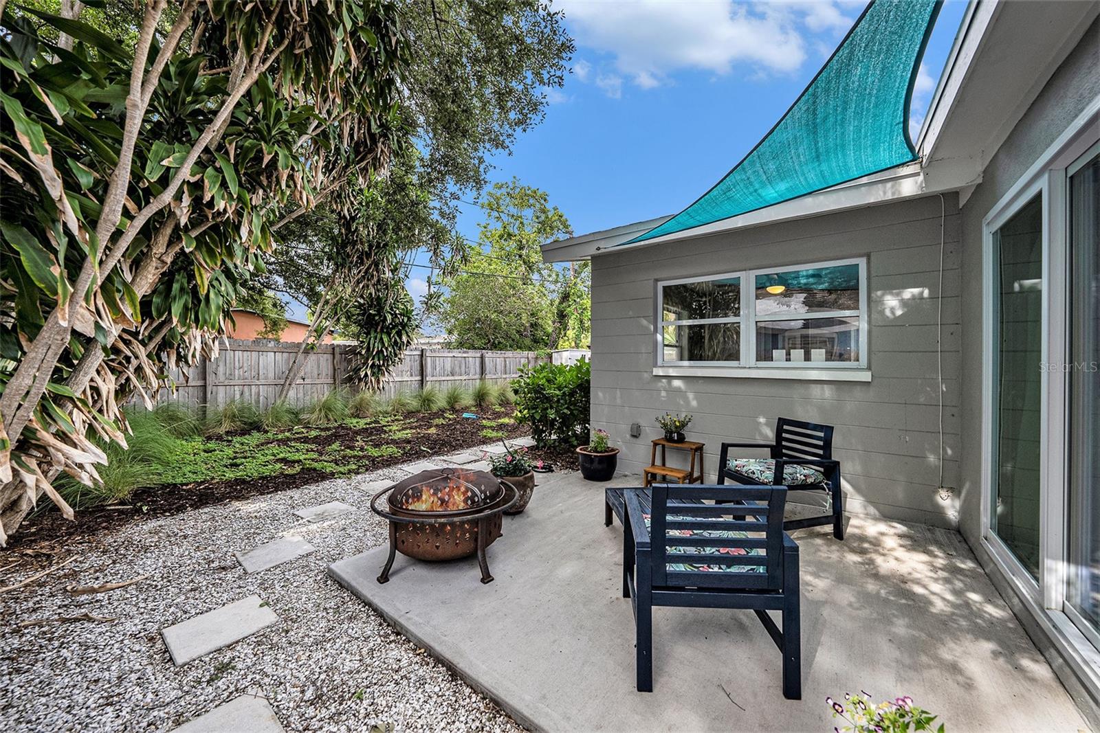 U8226526 Property Photo