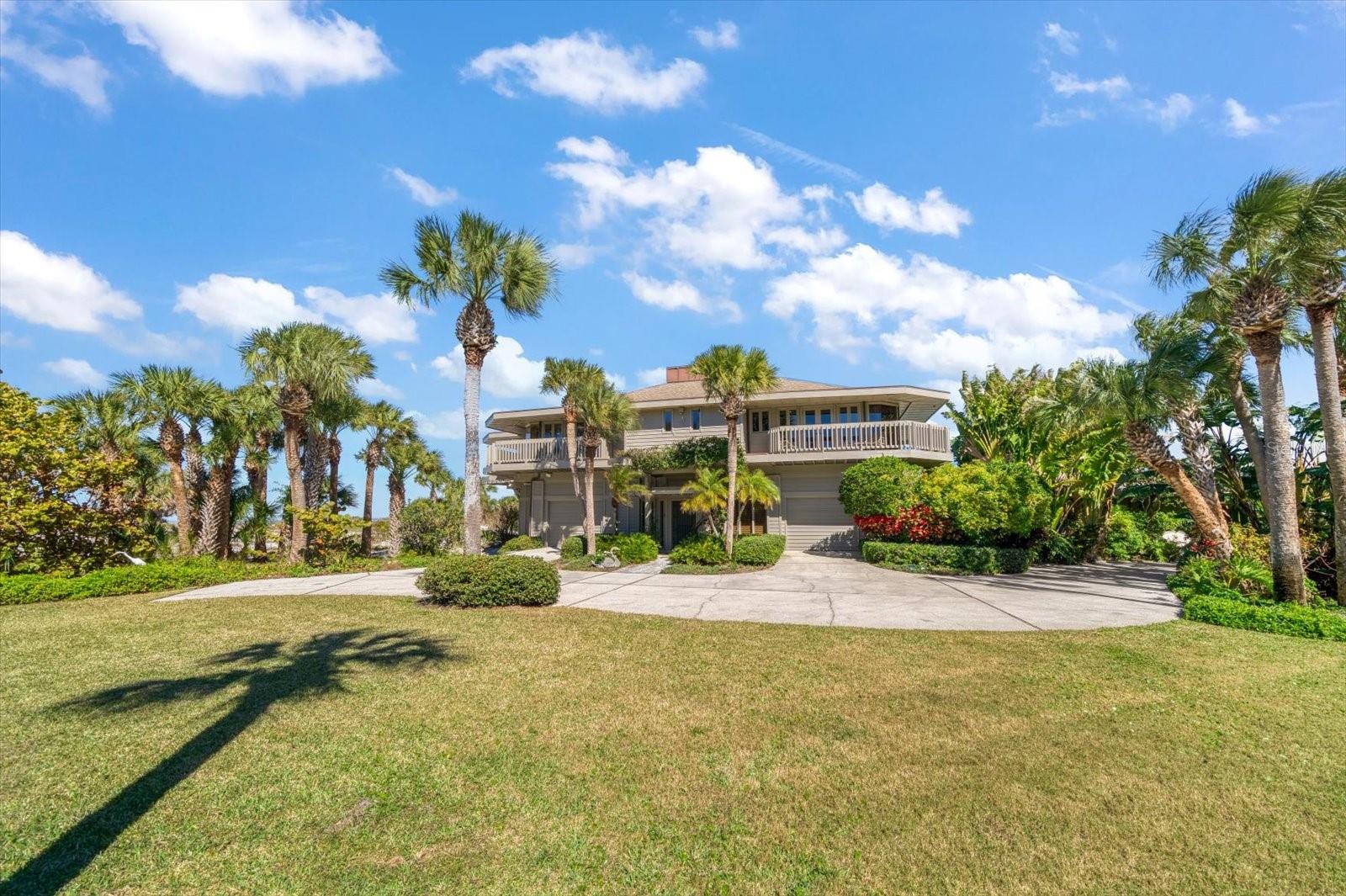 U8231430 Property Photo