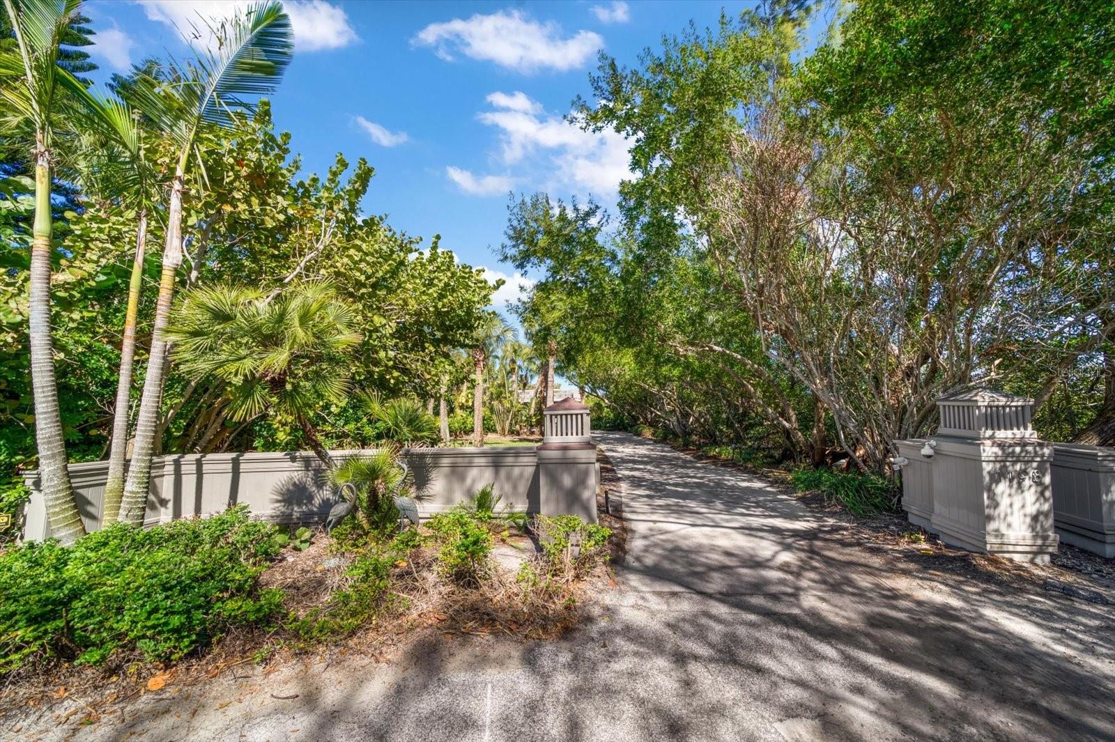U8231430 Property Photo
