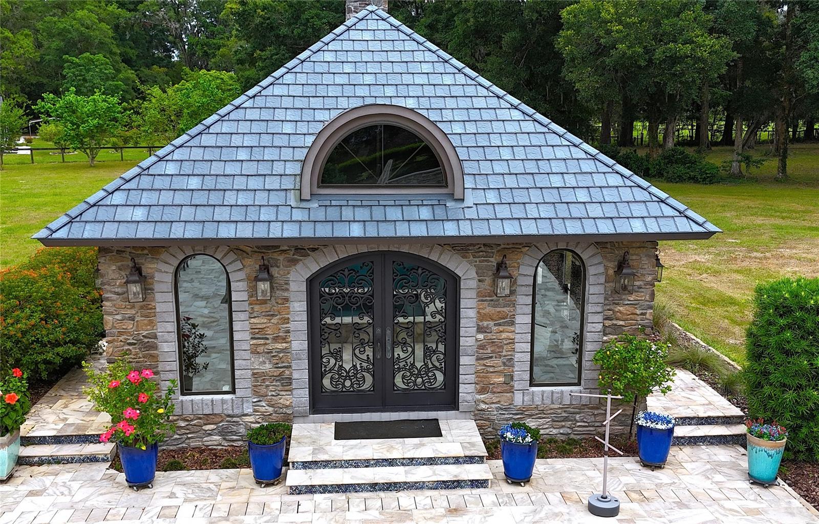 OM679092 Property Photo