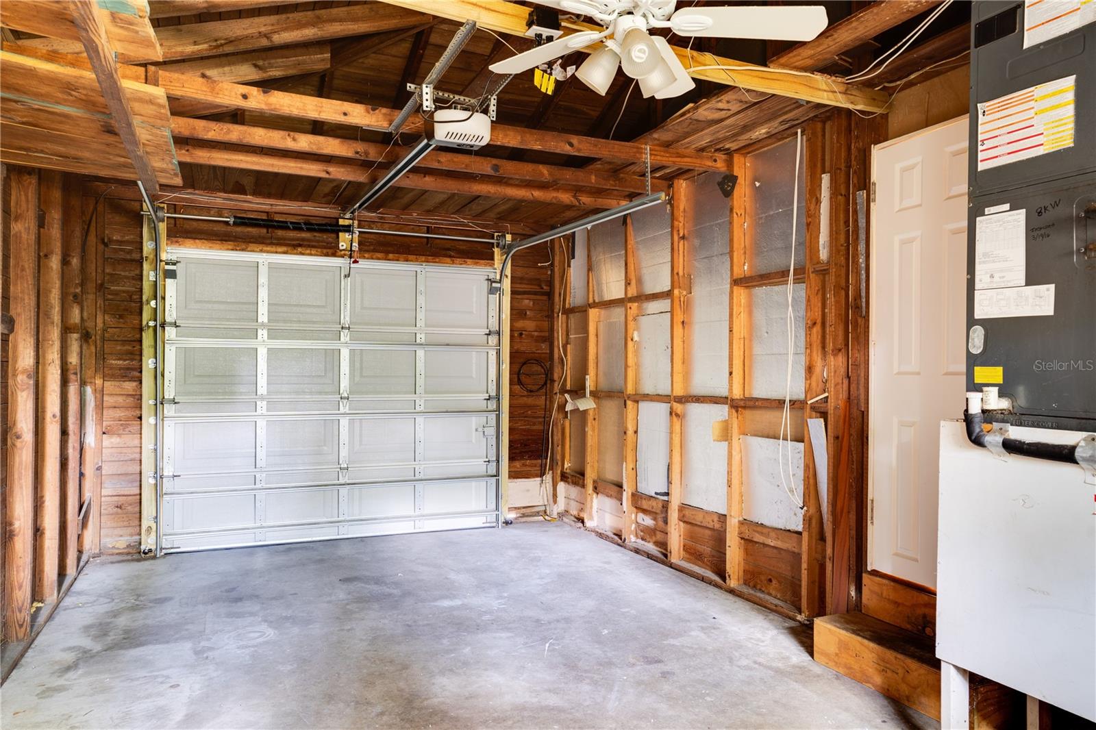 U8246962 Property Photo