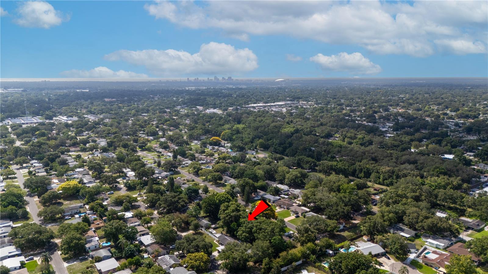U8246962 Property Photo