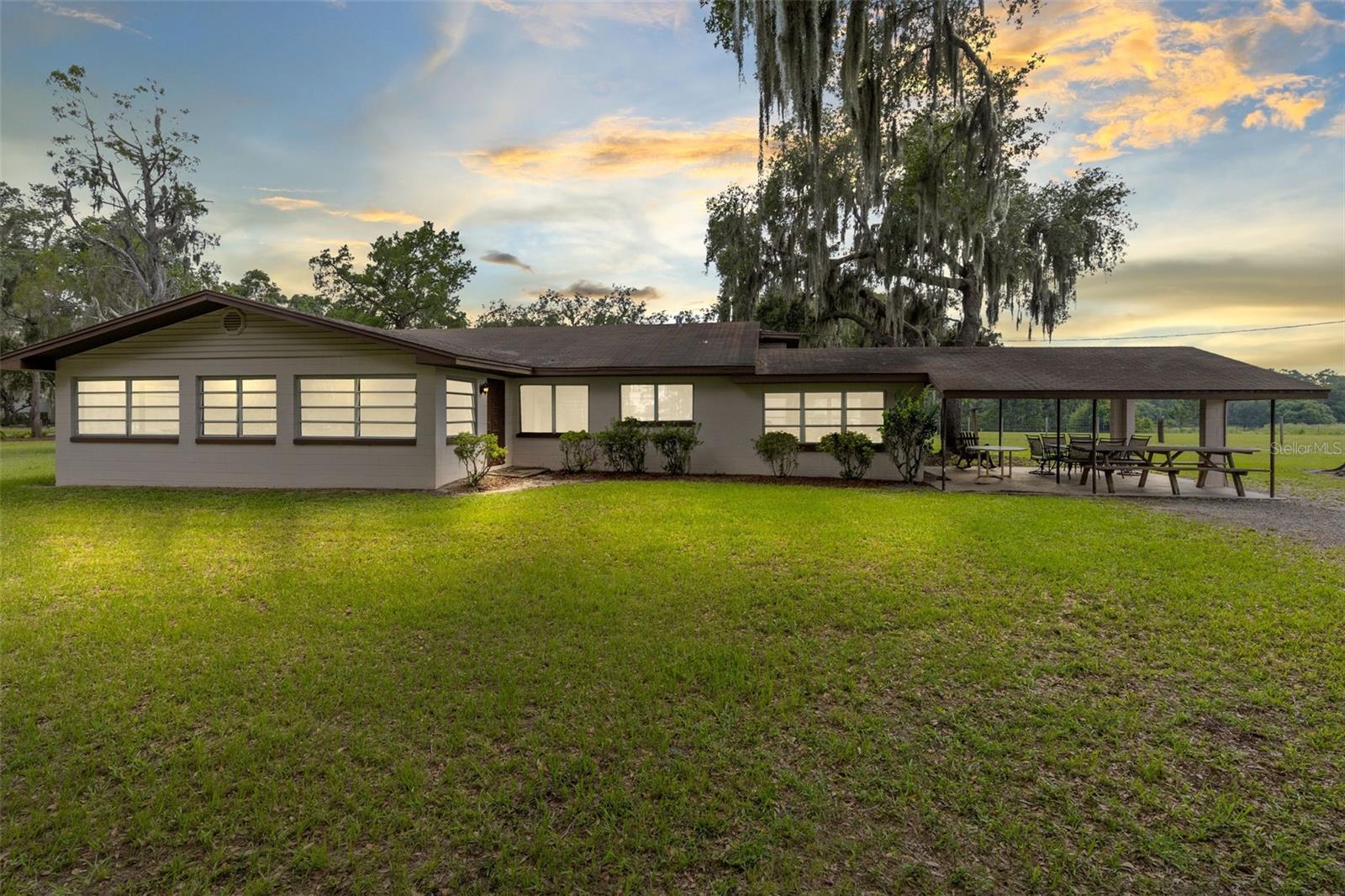 MLS# S5107673 Property Photo