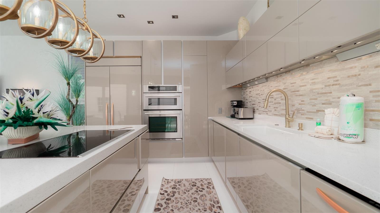 A4615677 Property Photo