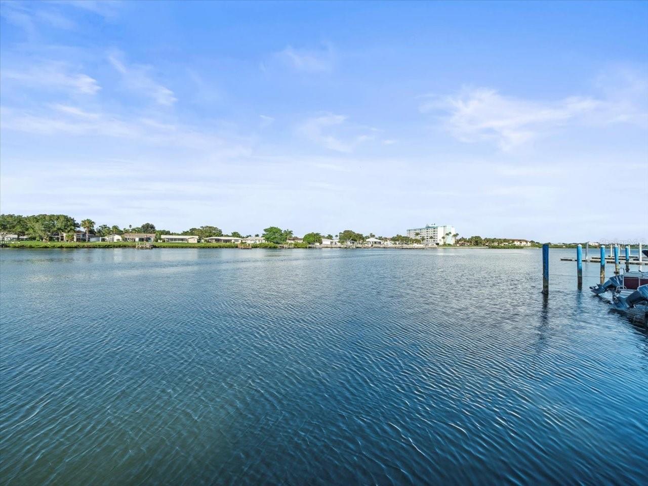 U8252027 Property Photo