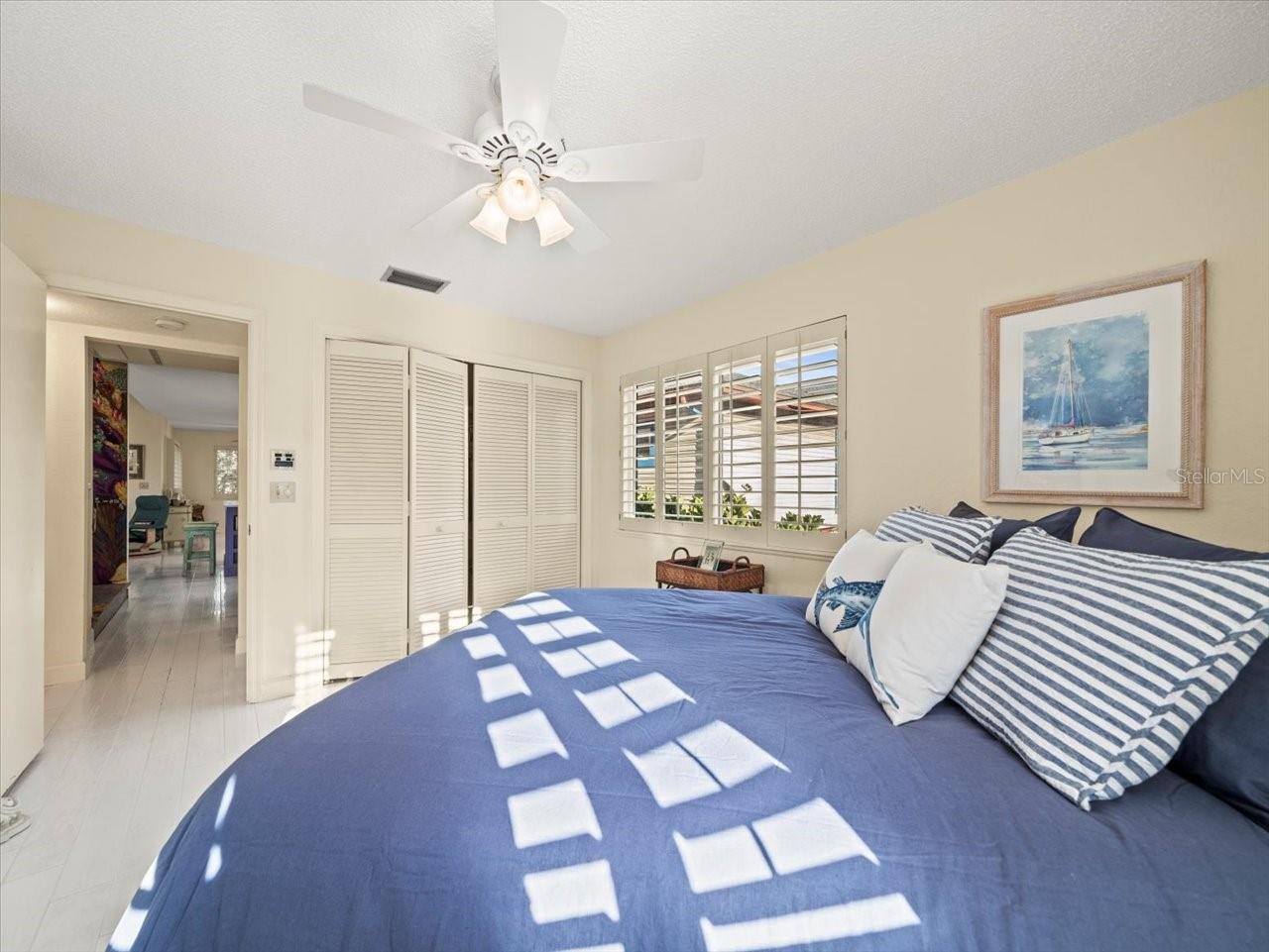 U8252027 Property Photo