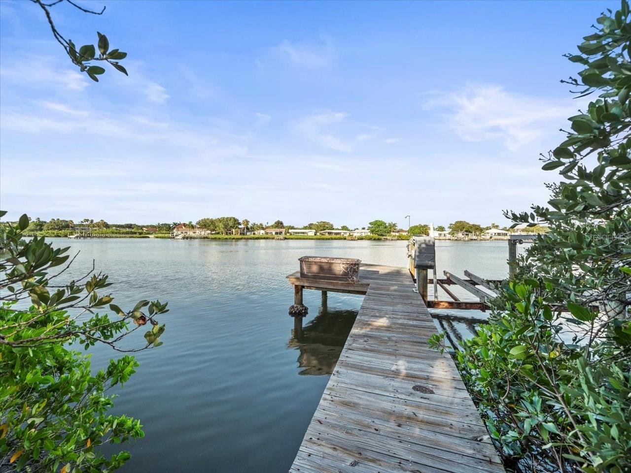U8252027 Property Photo