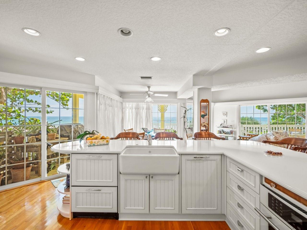 U8252027 Property Photo