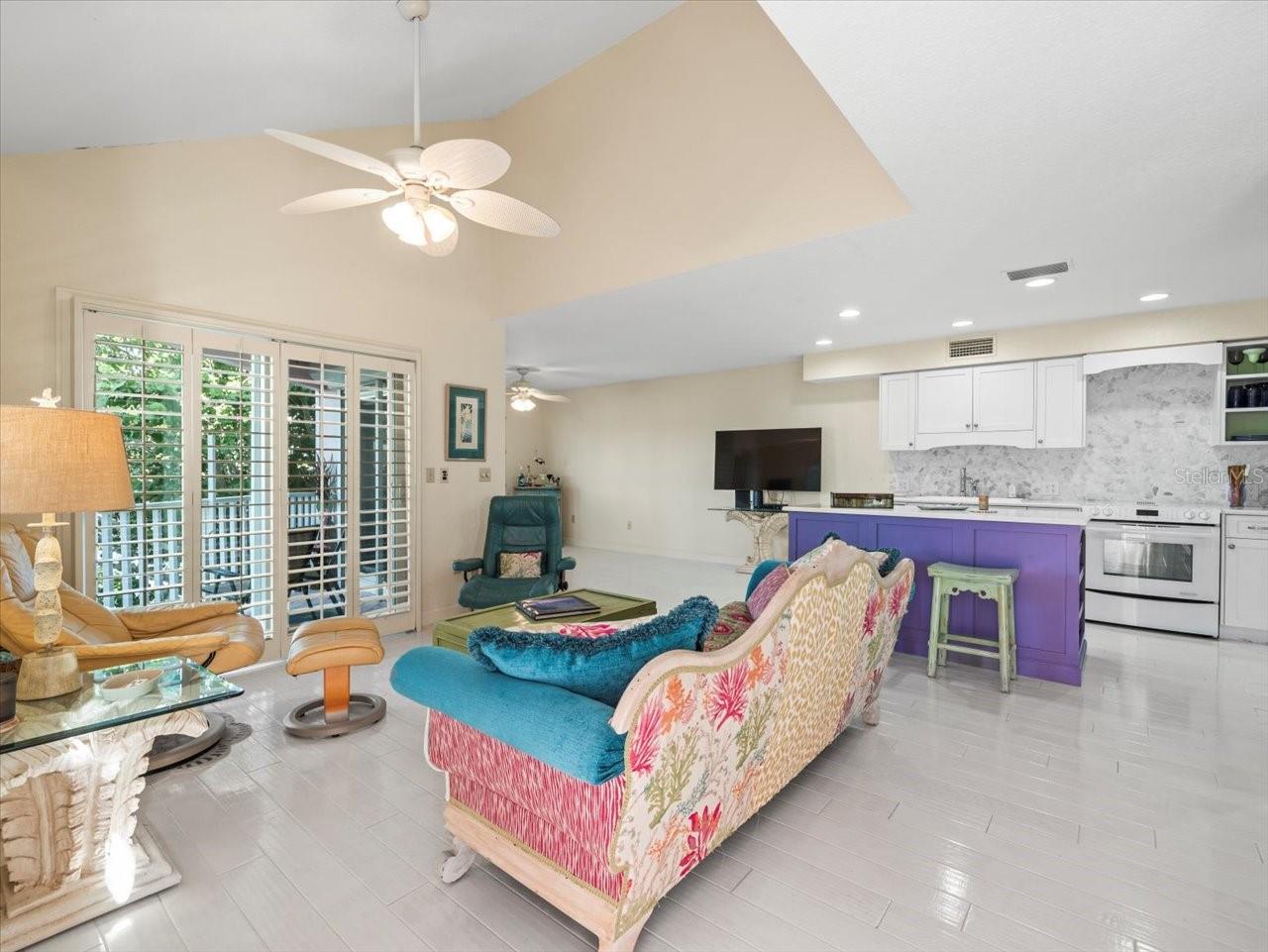 U8252027 Property Photo