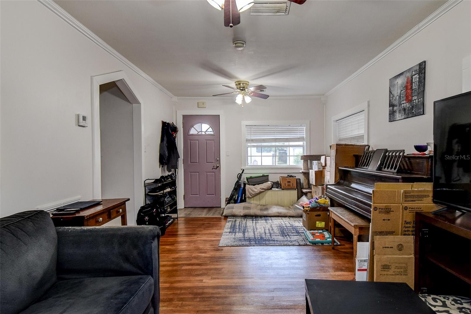 U8253716 Property Photo