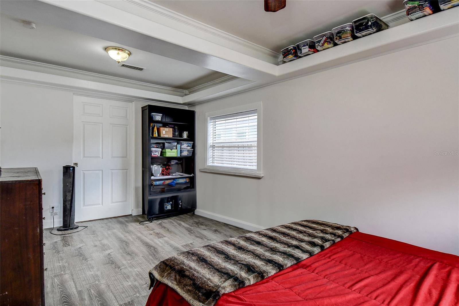 U8253716 Property Photo