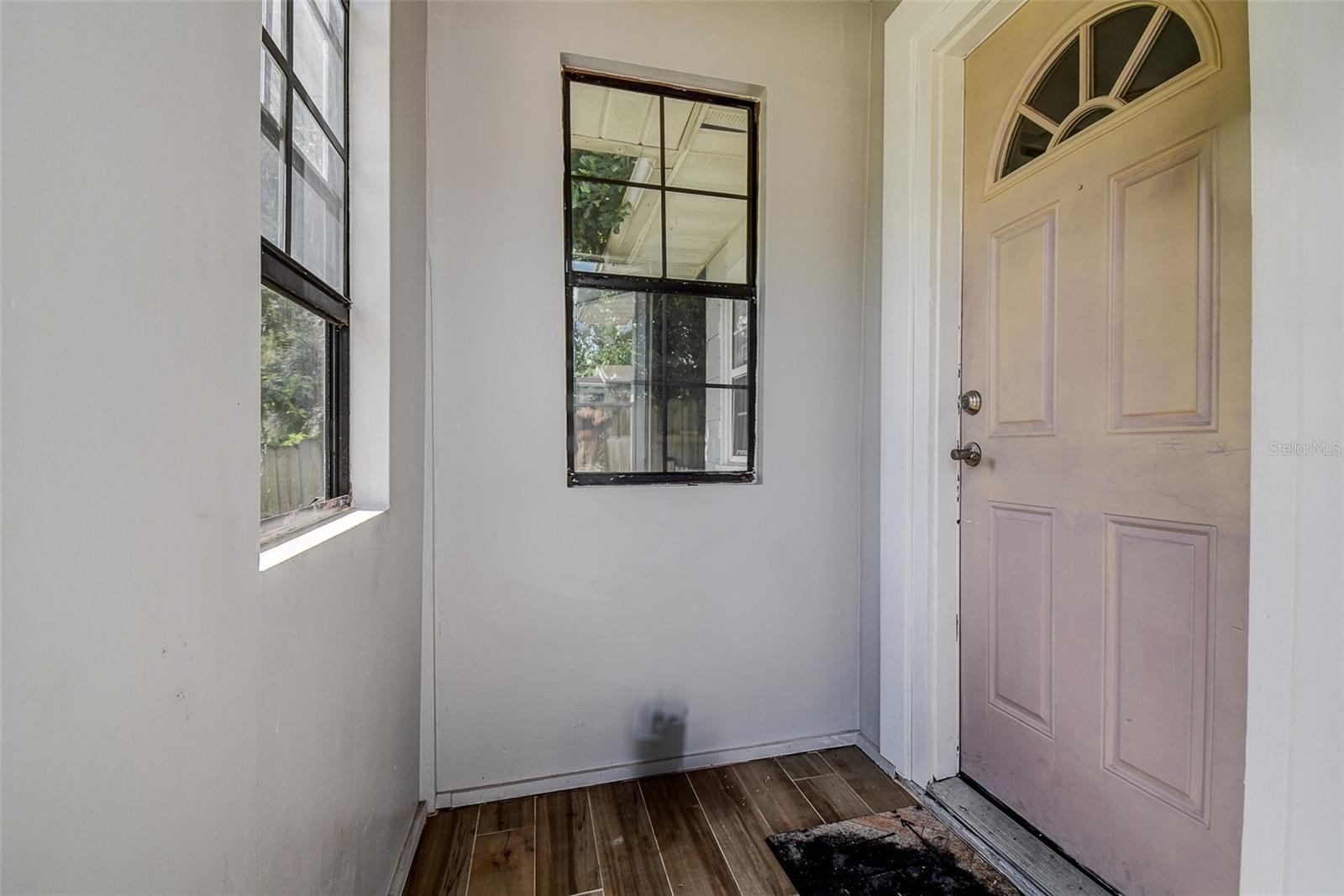 U8253716 Property Photo
