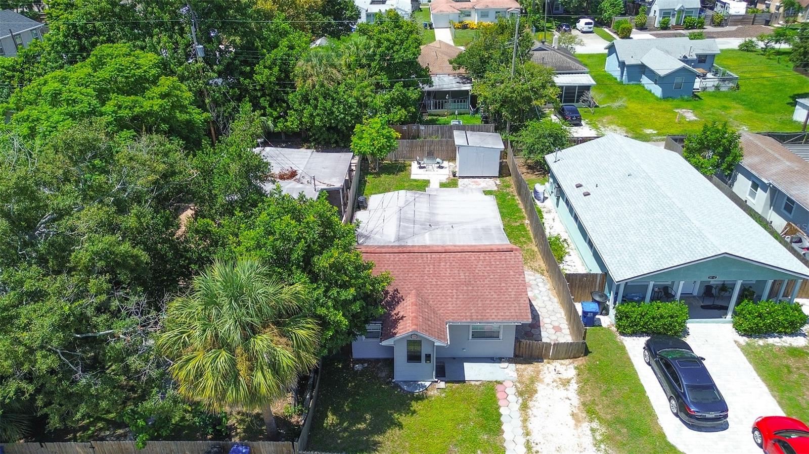 U8253716 Property Photo