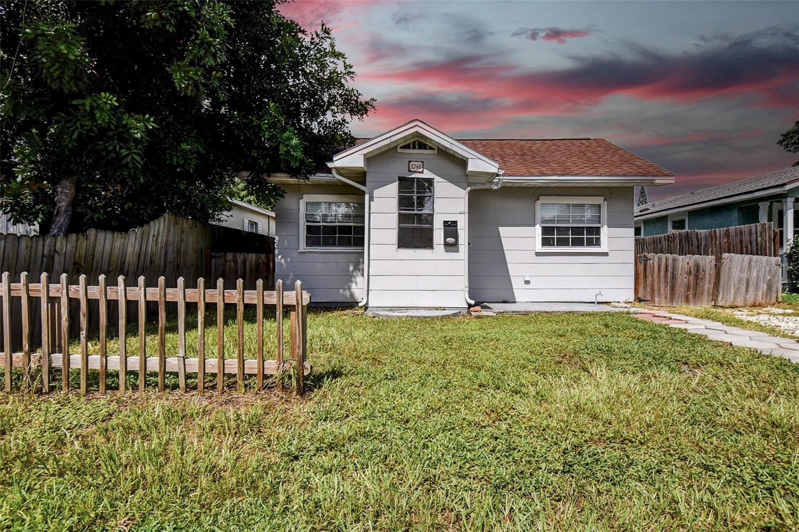 U8253716 Property Photo