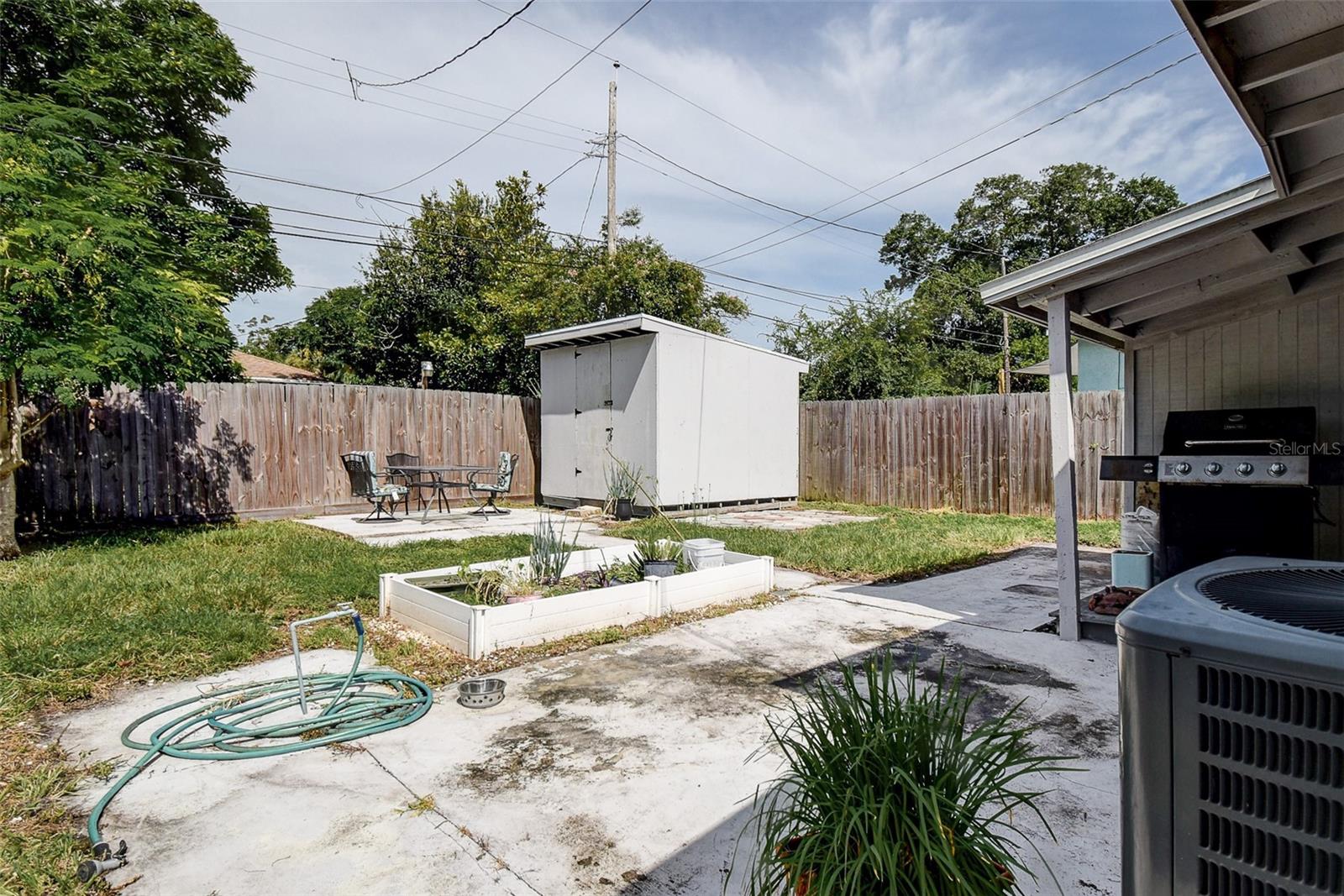 U8253716 Property Photo