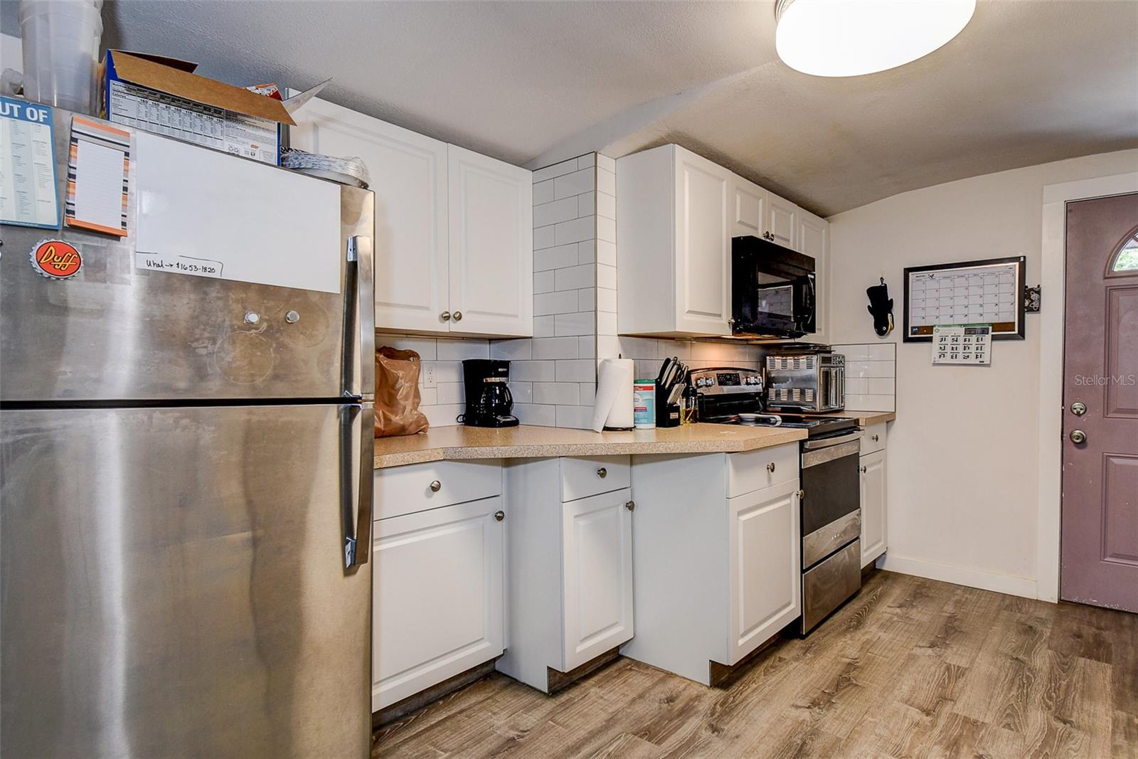 U8253716 Property Photo