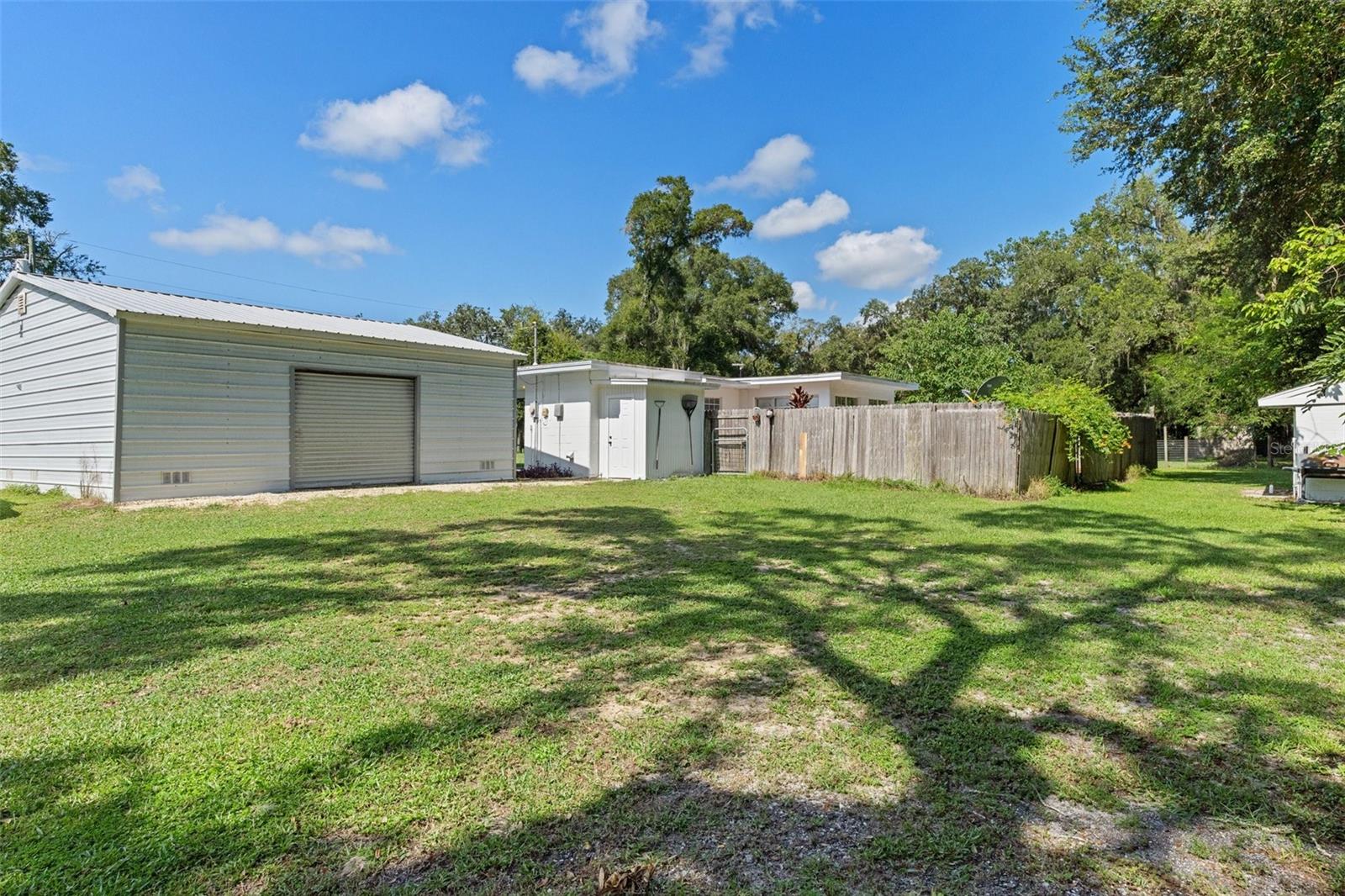 W7867736 Property Photo