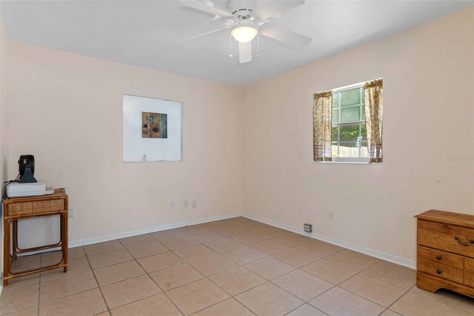 W7867736 Property Photo