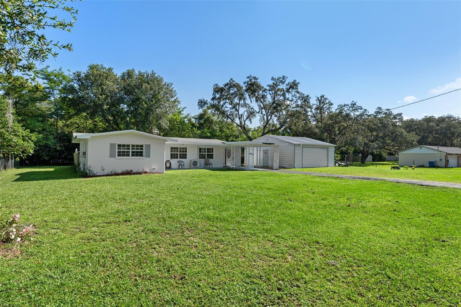 W7867736 Property Photo