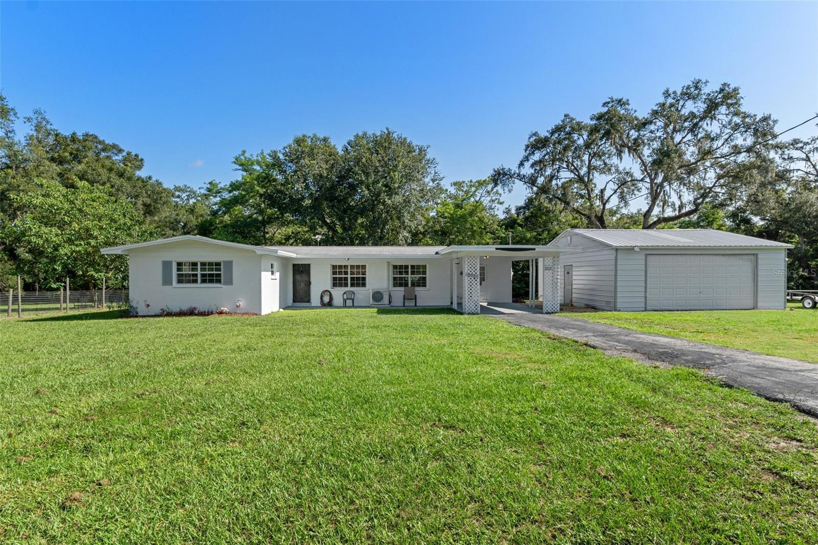 W7867736 Property Photo