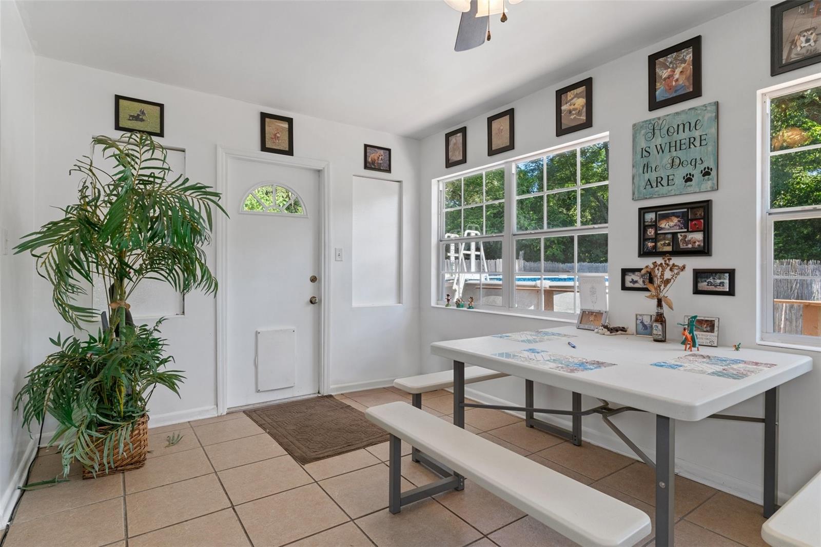 W7867736 Property Photo