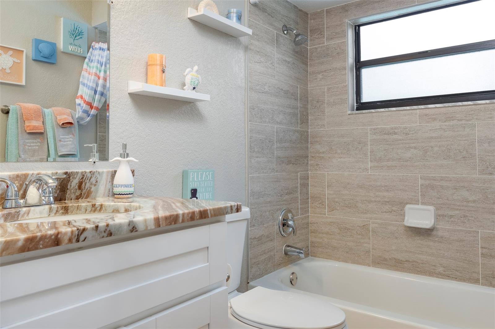 U8255230 Property Photo