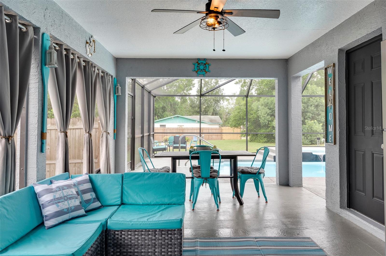 U8255230 Property Photo