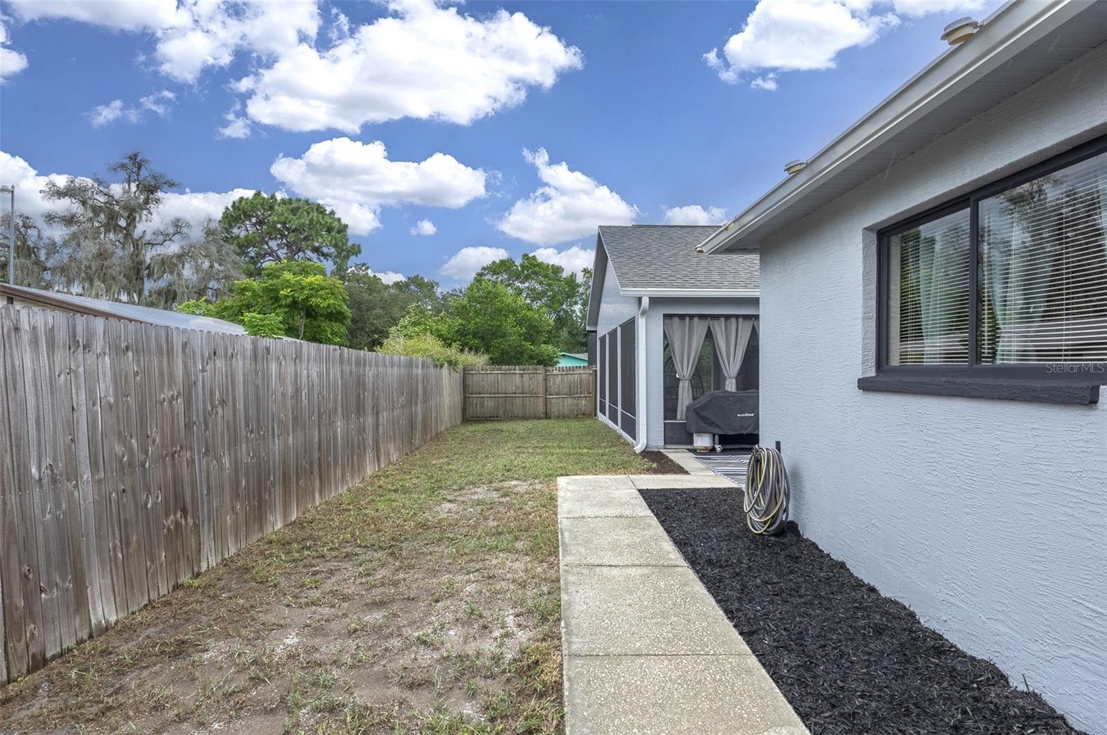 U8255230 Property Photo