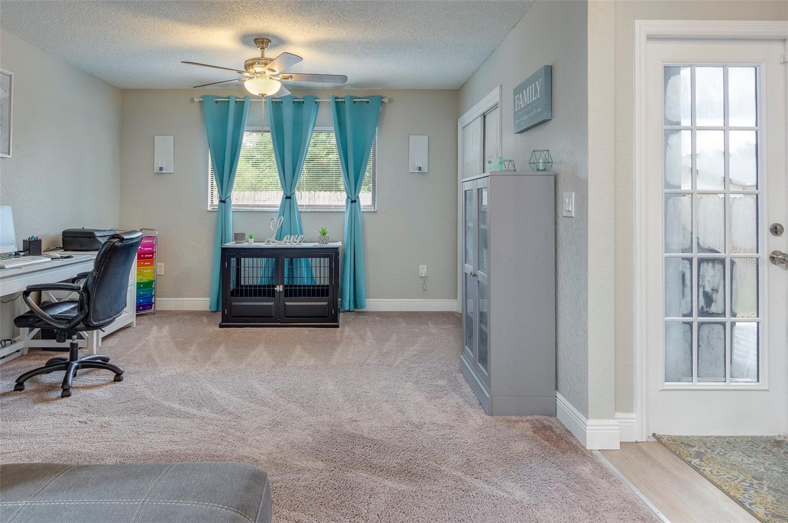 U8255230 Property Photo