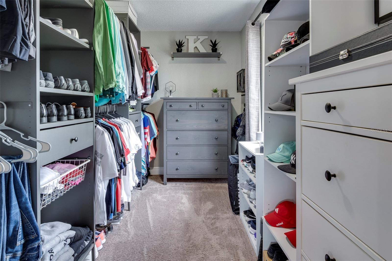 U8255230 Property Photo