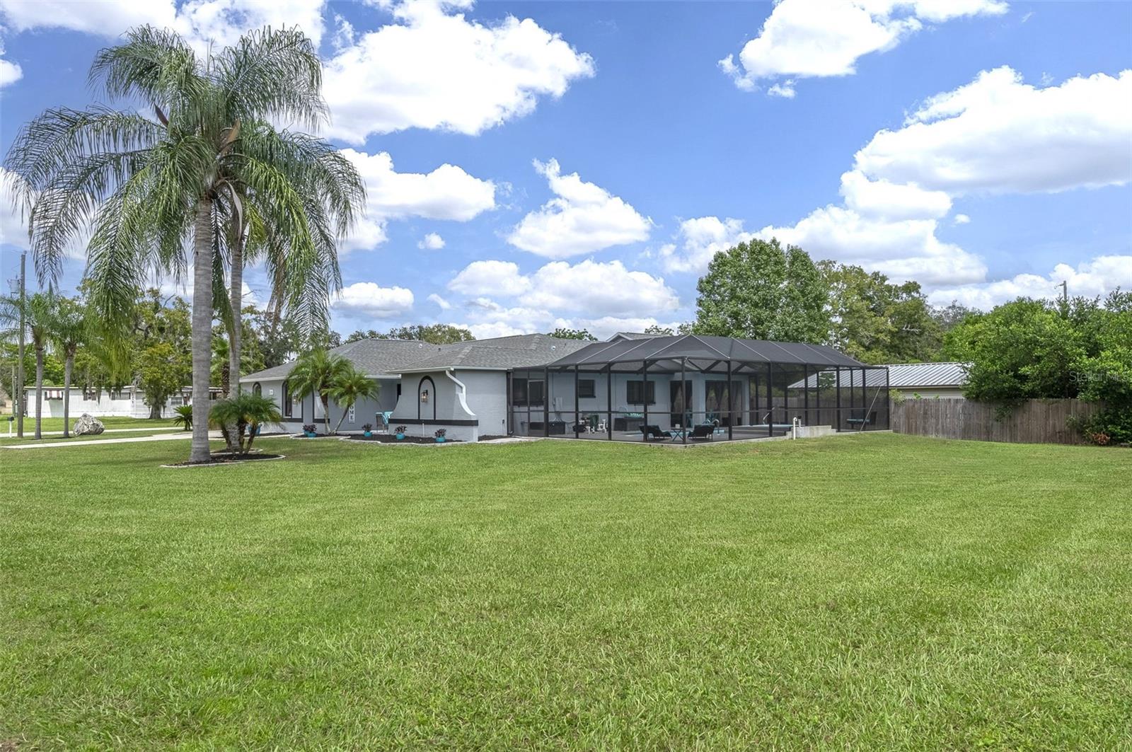 U8255230 Property Photo