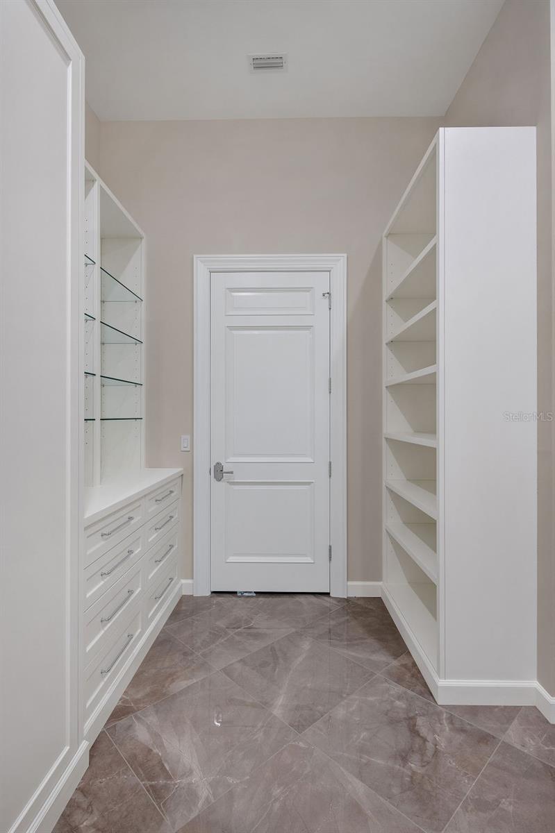A4624804 Property Photo