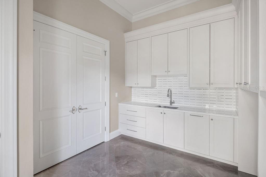 A4624804 Property Photo