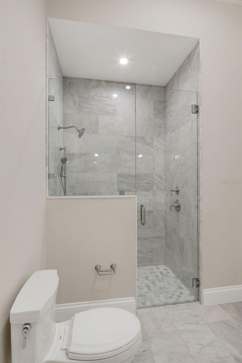 A4624804 Property Photo