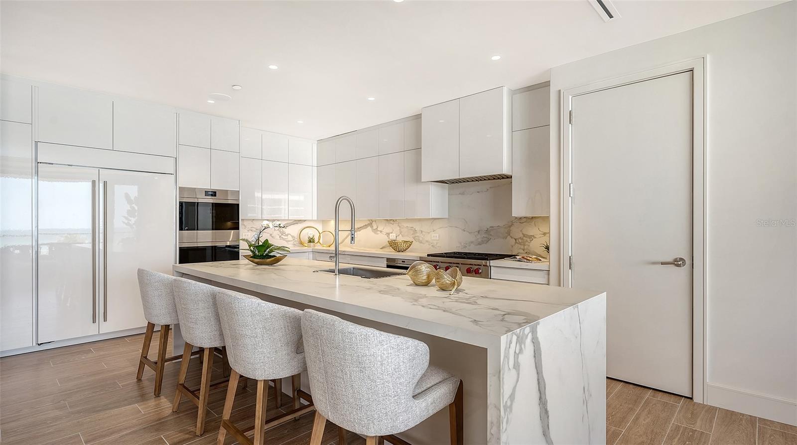 A4627926 Property Photo