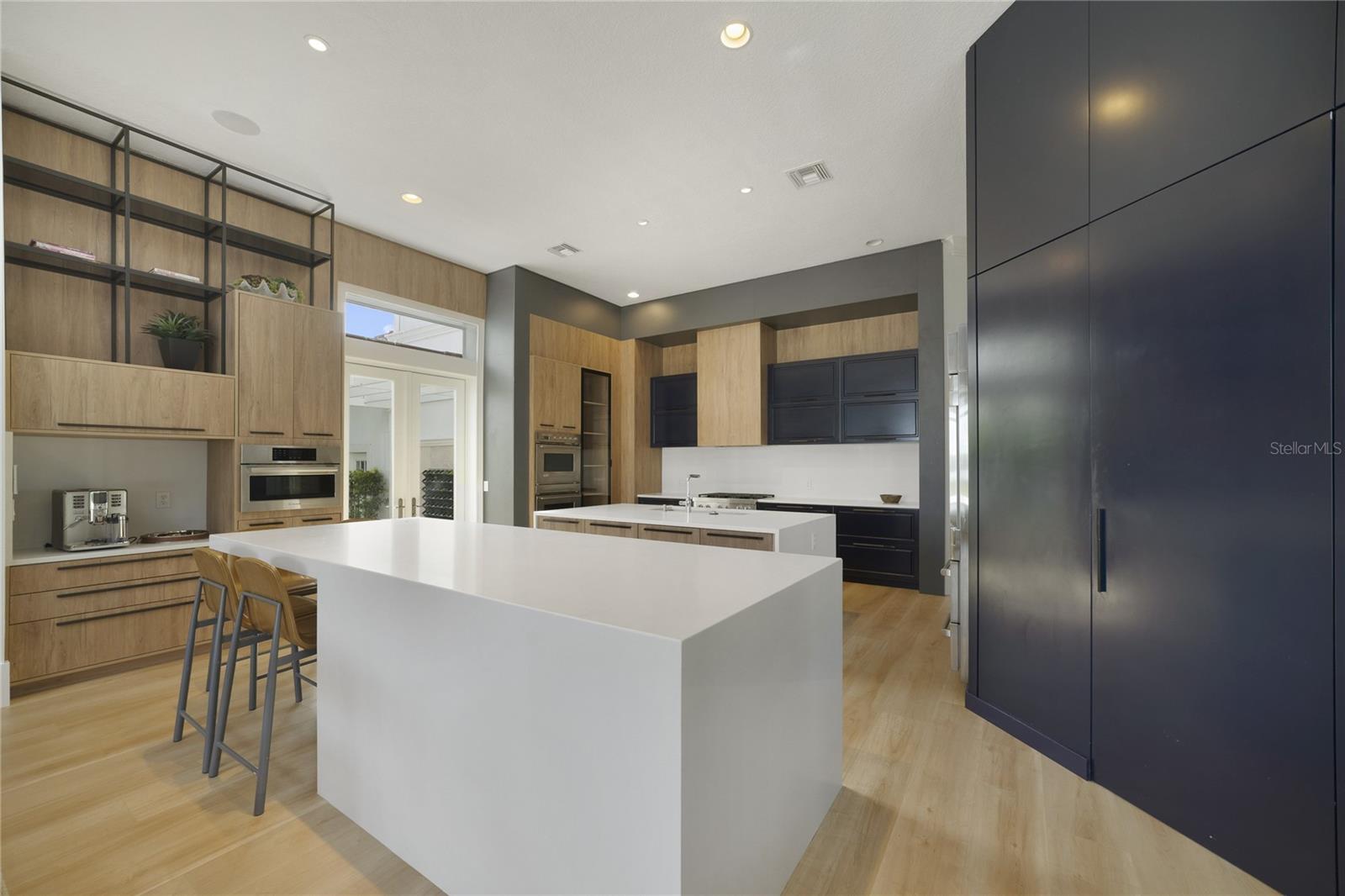 O6264629 Property Photo