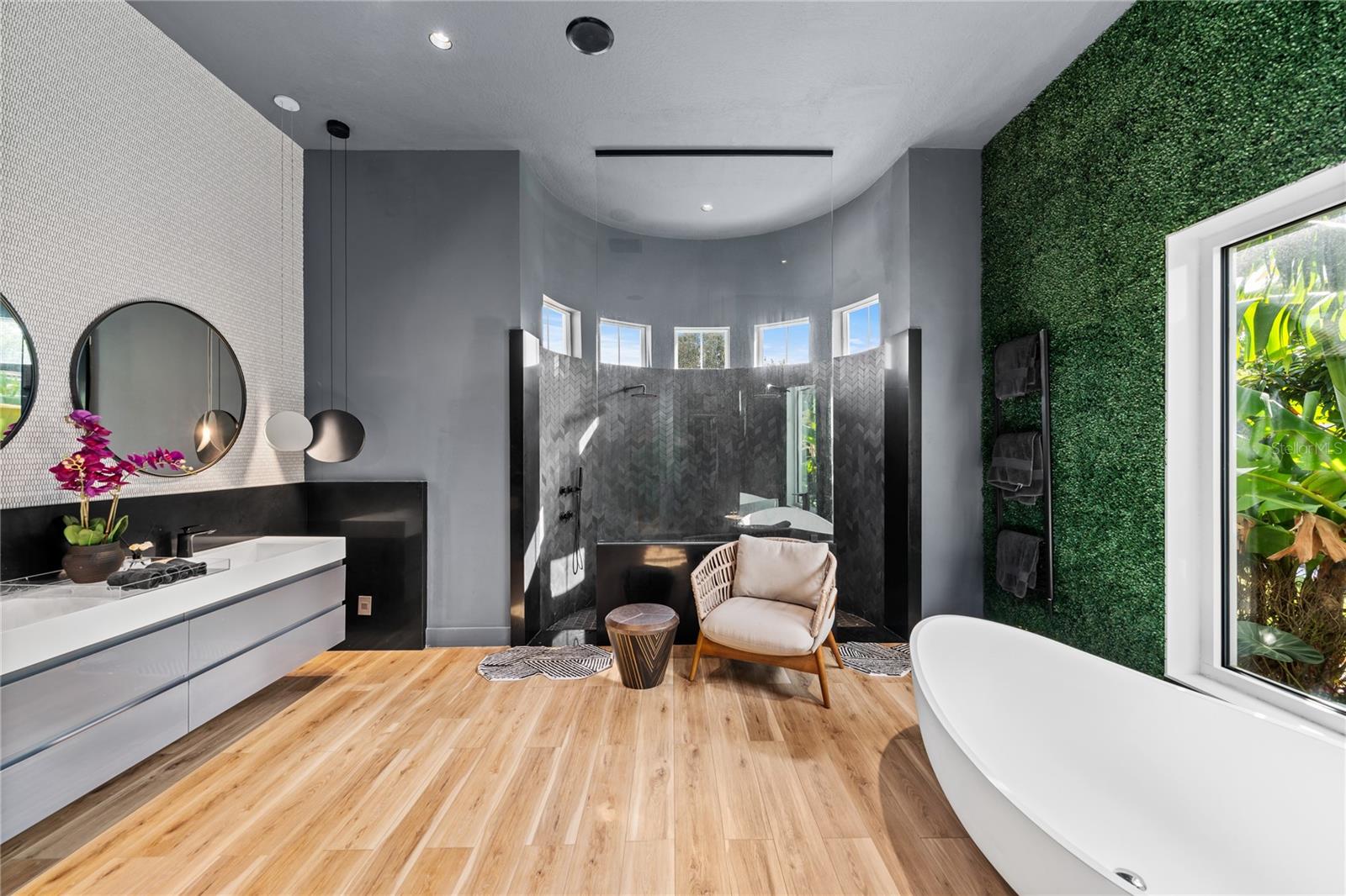 O6264629 Property Photo