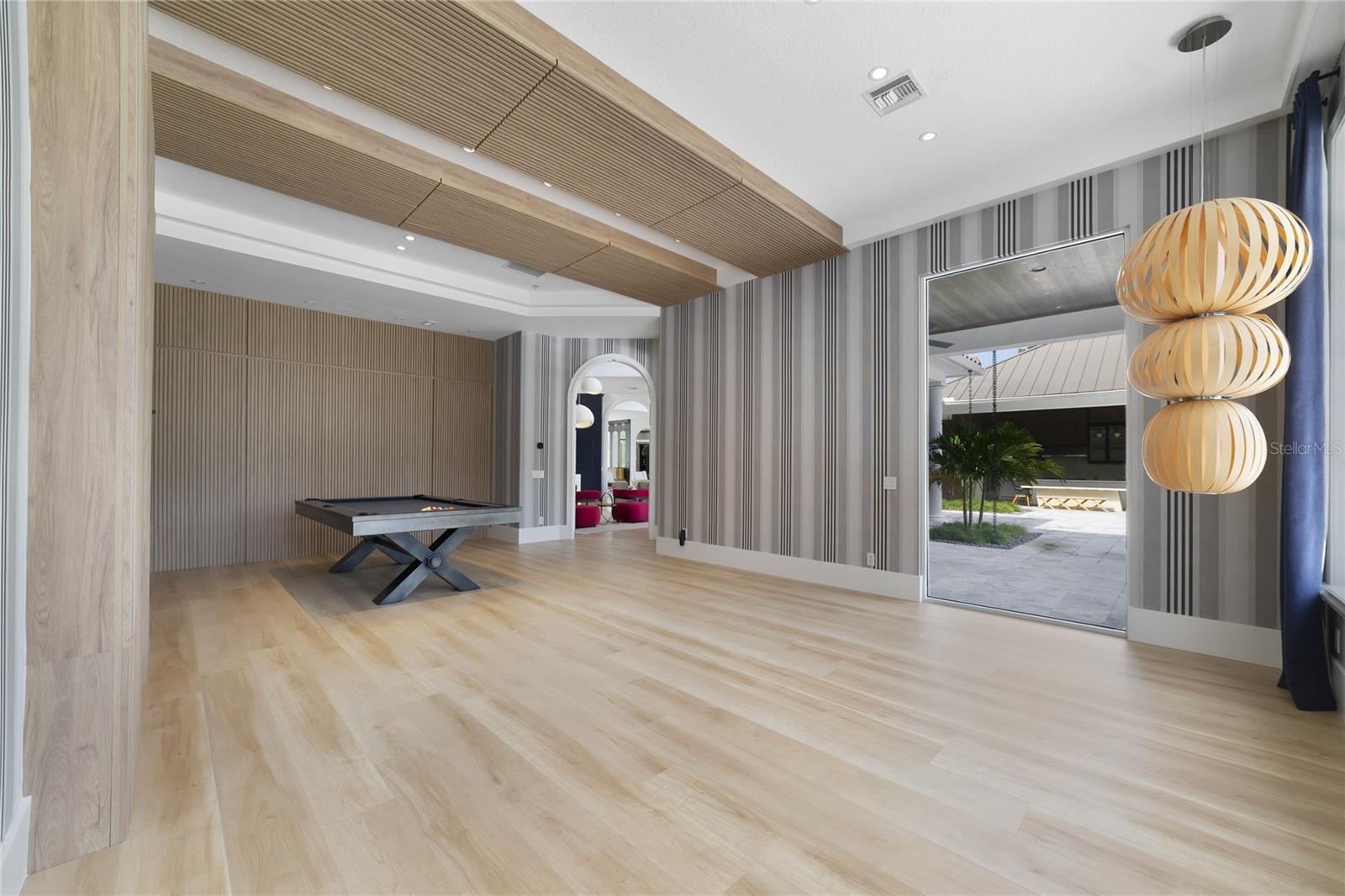 O6264629 Property Photo