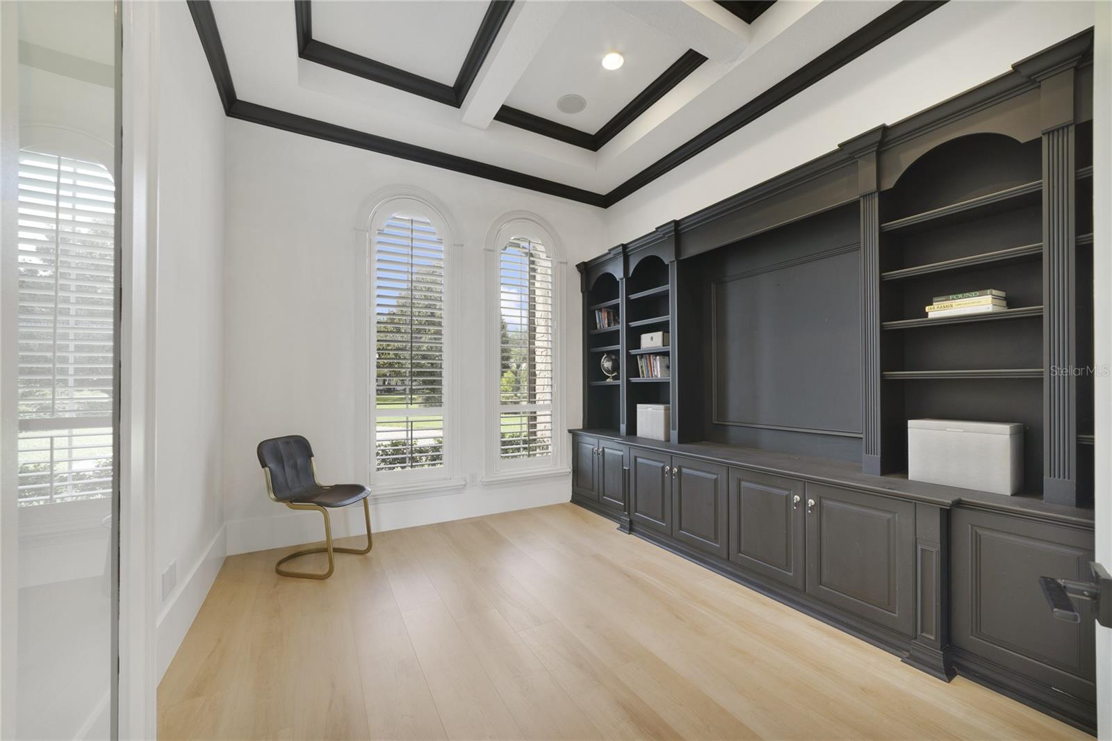O6264629 Property Photo