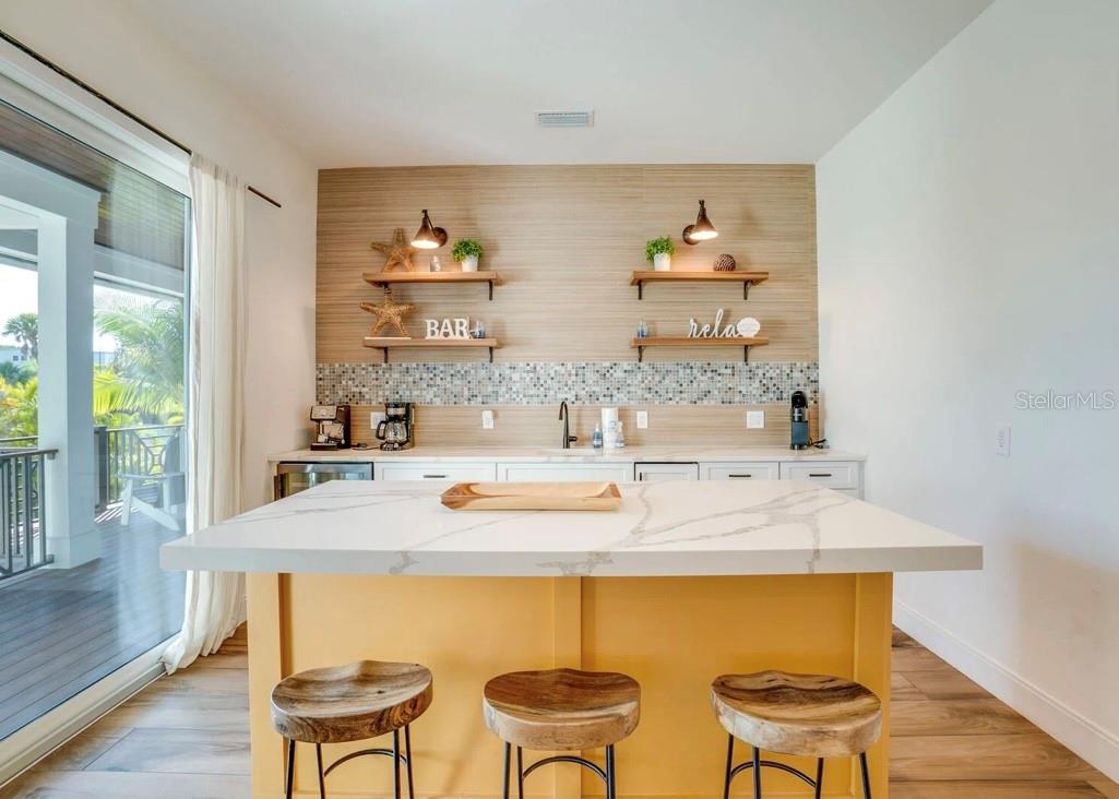 A4633389 Property Photo