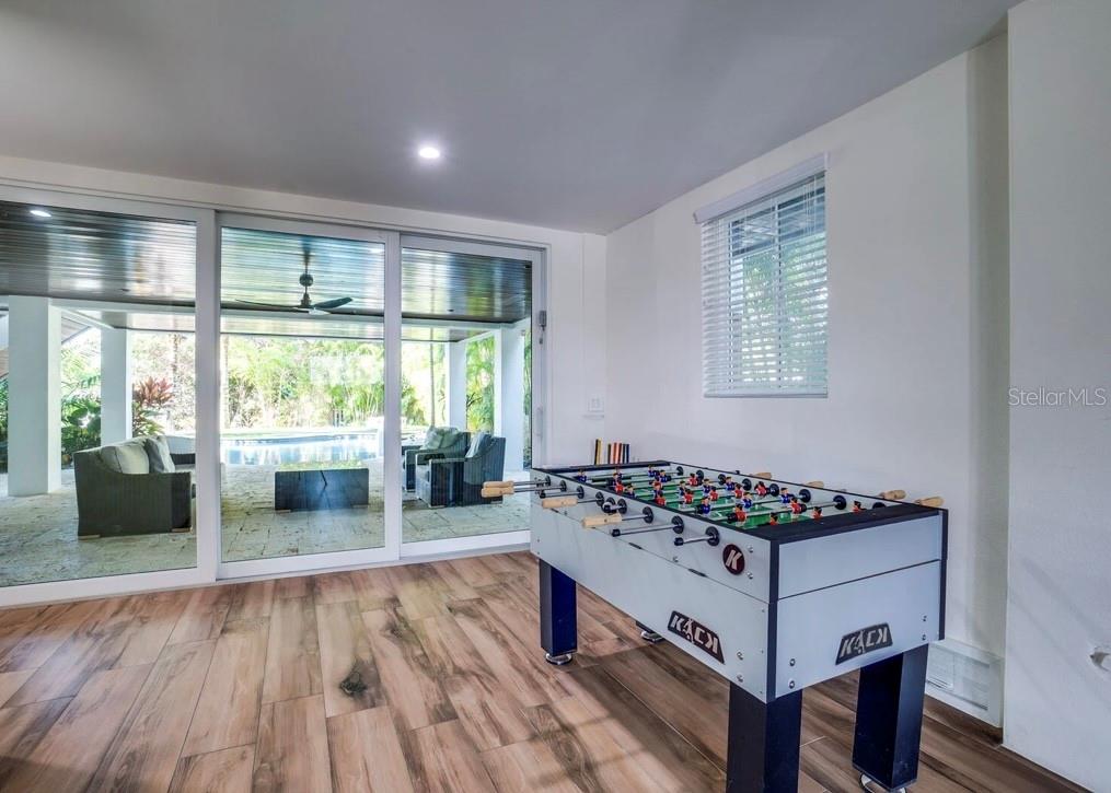 A4633389 Property Photo