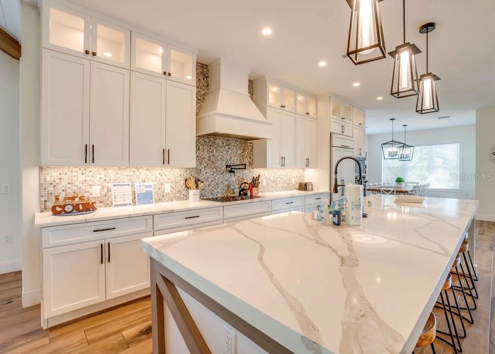 A4633389 Property Photo